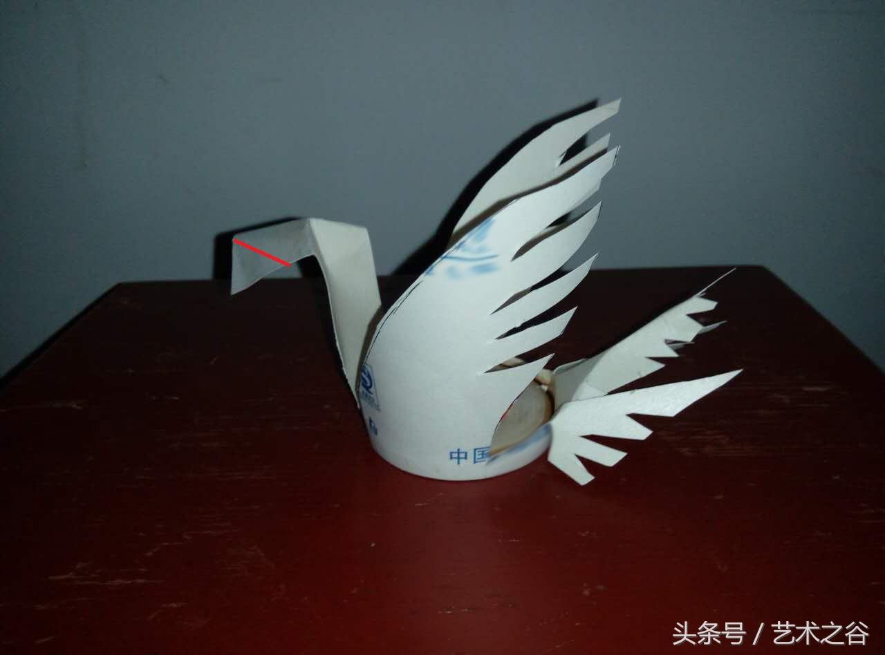 纸杯制作小动物，纸杯制作小动物小白兔（巧妙利用废旧纸杯简单手工制作形象可爱天鹅）