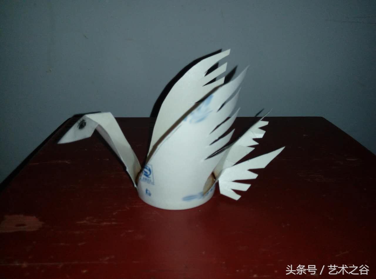 纸杯制作小动物，纸杯制作小动物小白兔（巧妙利用废旧纸杯简单手工制作形象可爱天鹅）