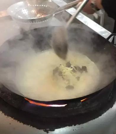 蛏子怎么处理干净，蛏子怎么清洗干净（如何清洗海鲜蛏）