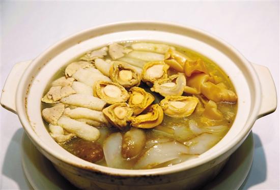 客家盆菜全家福，吃传统盆菜年味好意头