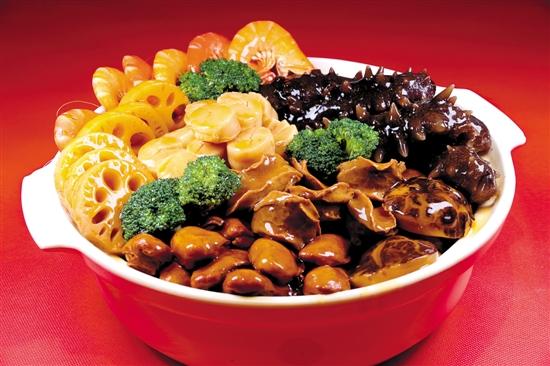 客家盆菜全家福，吃传统盆菜年味好意头