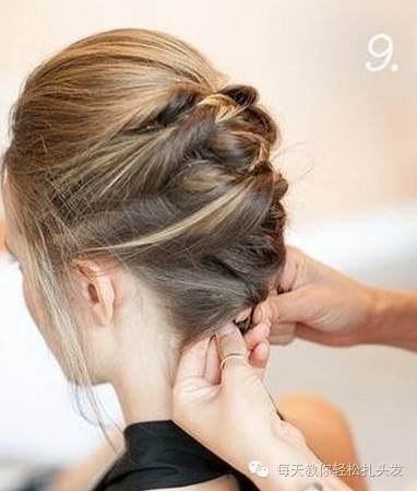 学新娘化妆盘头，超实用新娘盘发造型图解教程（详细短发新娘盘发教程）