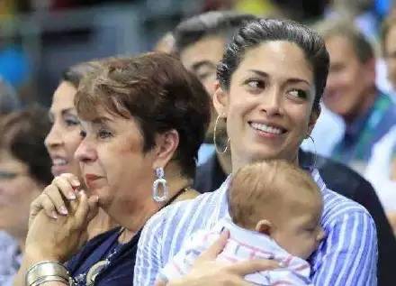 伦敦奥运会菲尔普斯，美国游泳运动员菲尔普斯的资料（菲尔普斯含泪谢幕）