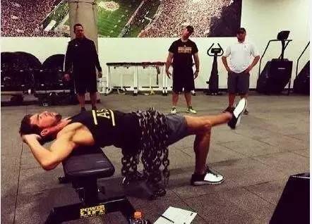 伦敦奥运会菲尔普斯，美国游泳运动员菲尔普斯的资料（菲尔普斯含泪谢幕）