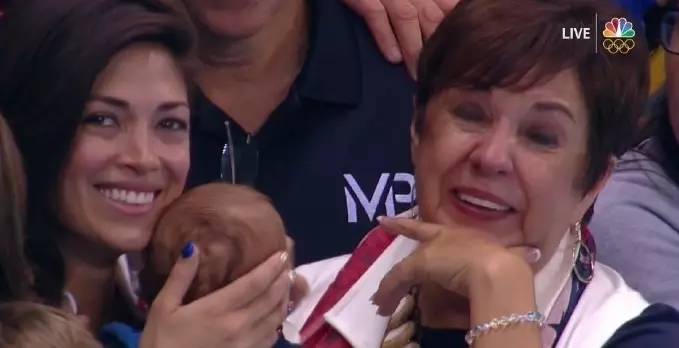 伦敦奥运会菲尔普斯，美国游泳运动员菲尔普斯的资料（菲尔普斯含泪谢幕）