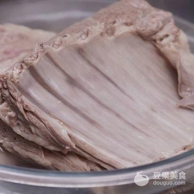 白切羊肉汤怎么做，白切羊肉汤的做法家常做法（原汁原味的美味膳食）