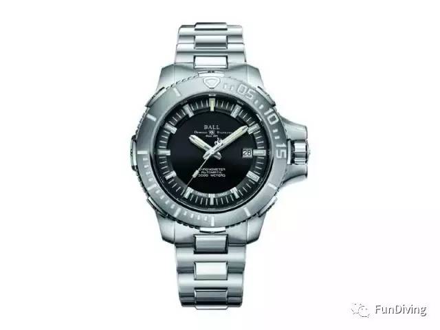 潜水镜如何挑选，潜水镜如何挑选好的（如何选择一只可靠的潜水表）