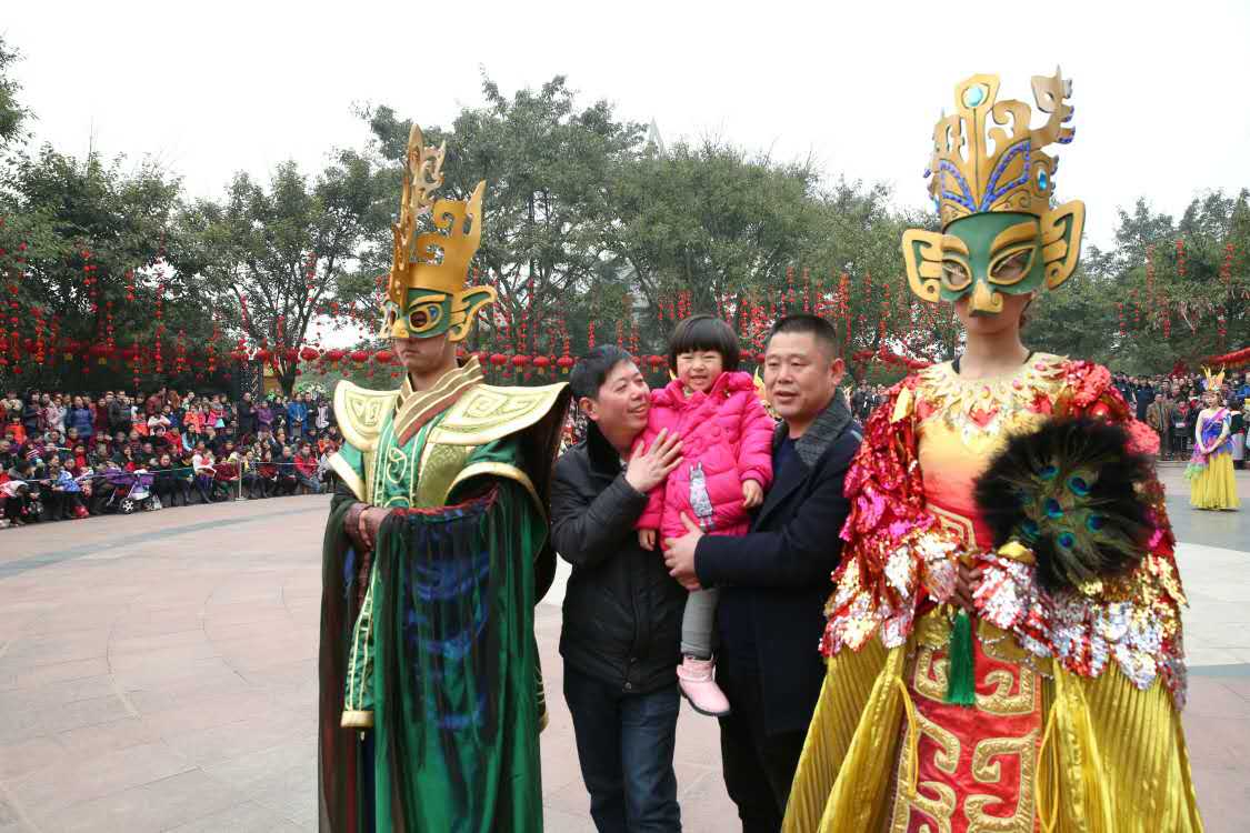 广汉保保节，广汉保保节是什么时间（“保保节”20余万人涌入广汉凑热闹）