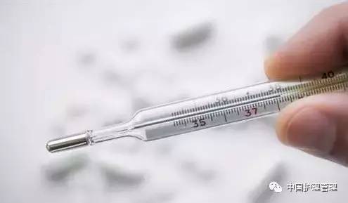 温度计是谁发明的，第一支酒精温度计是谁发明的（体温计的前世今生）