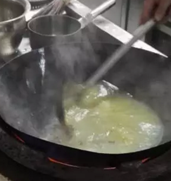 蛏子怎么处理干净，蛏子怎么清洗干净（如何清洗海鲜蛏）