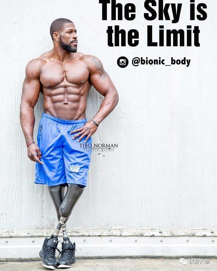 纹 身 男，微信头像，纹 身 男（却没看到他引以为傲的下半身）