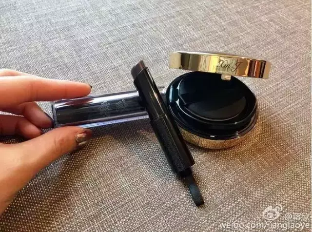 原宿娃娃香水价格，刚结束春晚的蒋欣原来用的这些化妆品