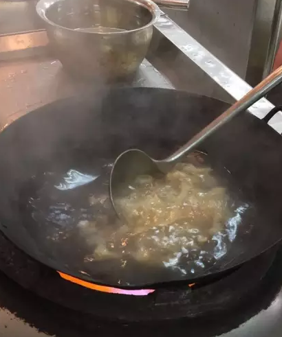 蛏子怎么处理干净，蛏子怎么清洗干净（如何清洗海鲜蛏）