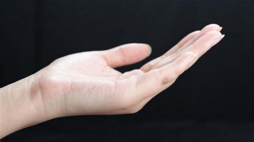 拍手的神奇功效案例（拍拍手就能治5种病）