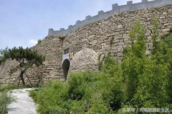 郑州名胜古迹旅游景点，郑州周边名胜古迹游玩推荐景点（郑州周边最值得推荐的5个自驾游旅游地）