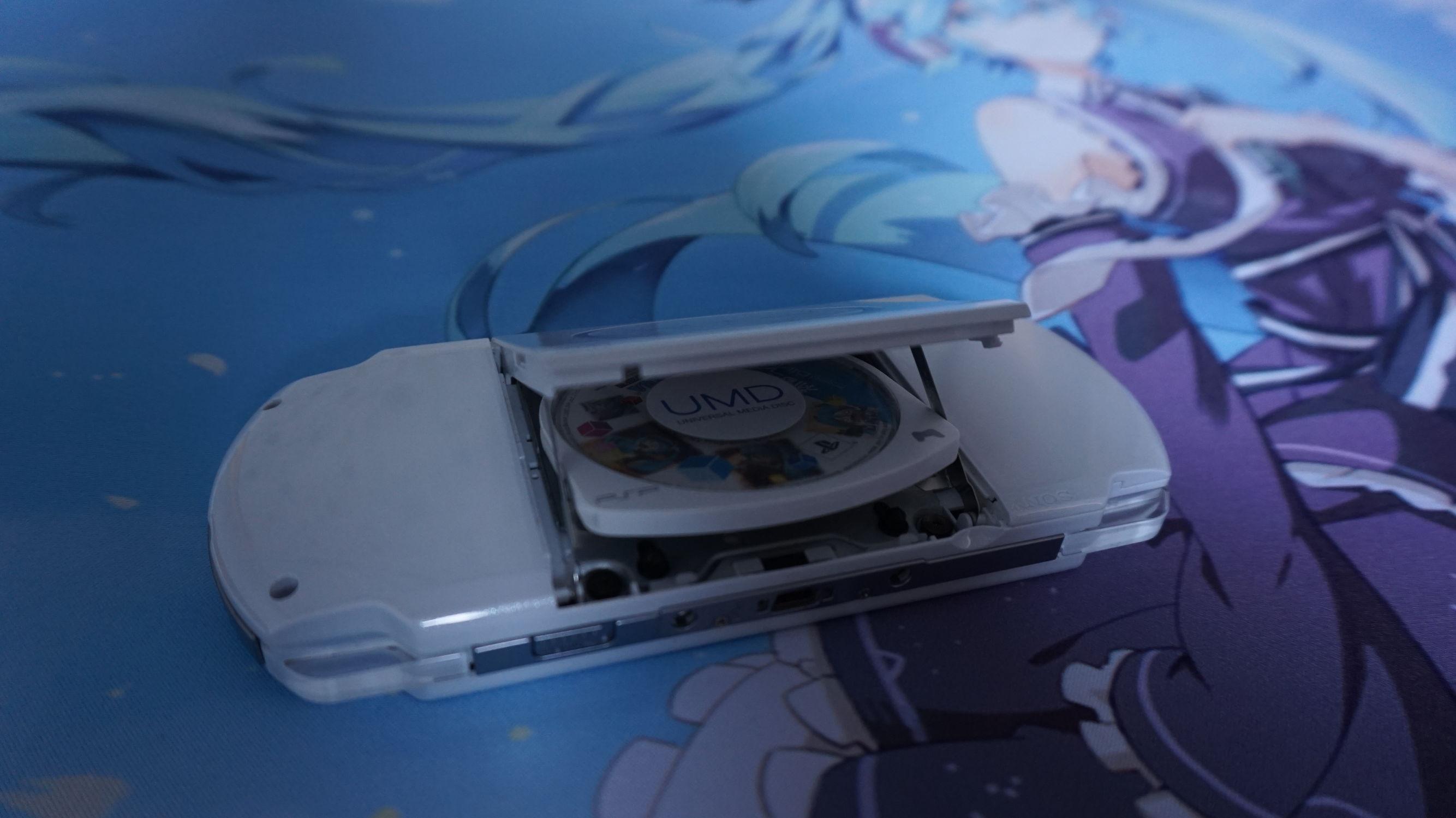 psp3000 游戏，psp3000怎么安装游戏（索尼PSP3000与UMD简单上手）