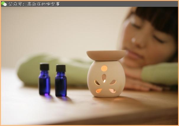 天竺葵精油的功效与作用，天竺葵精油有哪些功效以及作用（这油放枕头下）