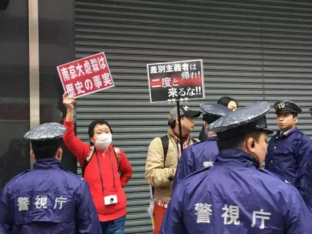 酒店挂日本军旗，世界各国的国庆节习俗（华人华侨走上东京街头抗议APA酒店）