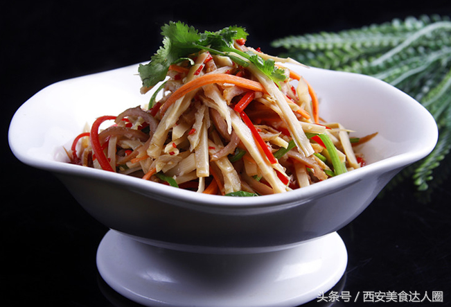 竹笋的做法，竹笋的做法大全家常炒菜（无论是煎炒还是熬汤都鲜嫩清香无比哦）