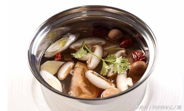 竹笋的做法，竹笋的做法大全家常炒菜（无论是煎炒还是熬汤都鲜嫩清香无比哦）