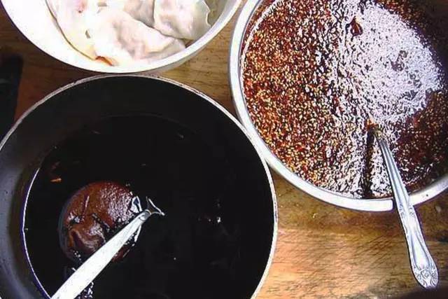 史正良讲的红油的配方,熬红油的配方(吃过成都的辣,还得尝尝它的甜) 史正良讲的红油的配方,熬红油的配方(吃过成都的辣,还得尝尝它的甜)