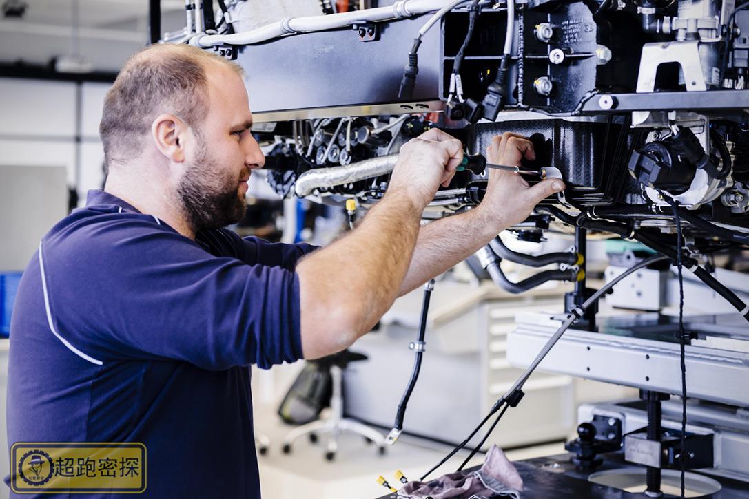 布加迪威龙产地，布加迪威龙是哪国车（布加迪Chiron的制造工厂）