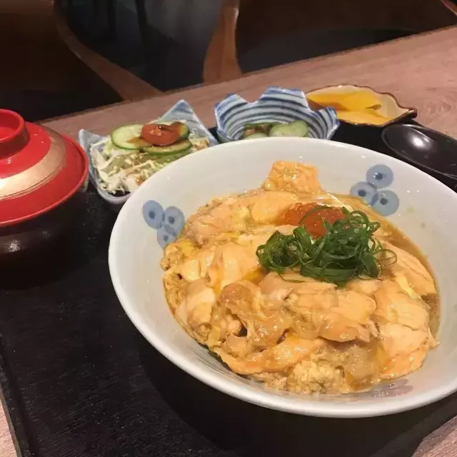 日式牛丼饭怎么做，牛犇饭怎么做（来一碗有故事的日式牛丼饭）