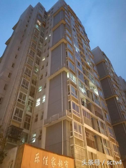 私家电梯维修致死 维修工没检查电梯轿厢切断电源致女子死亡 被警方控制