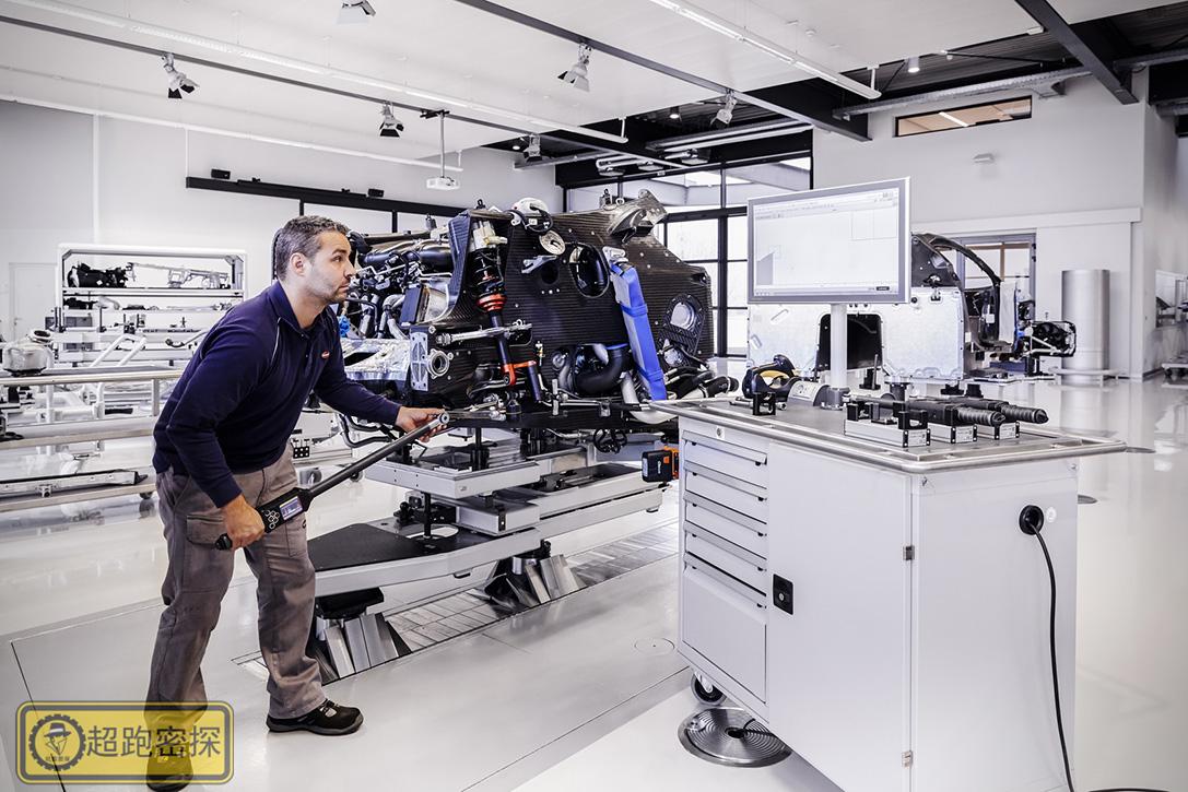 布加迪威龙产地，布加迪威龙是哪国车（布加迪Chiron的制造工厂）