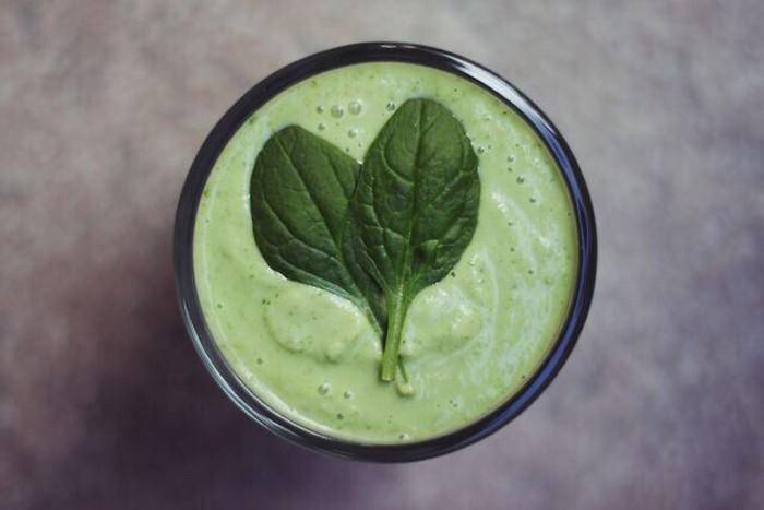 菠菜怎么焯水，菠菜做汤的时候用不用焯水（菠菜不焯水，直接烹调可以么）