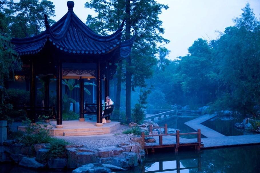 良辰美景奈何天是什么意思，奈何良辰美景奈何天啥意思（和昆曲来一场春的约会）