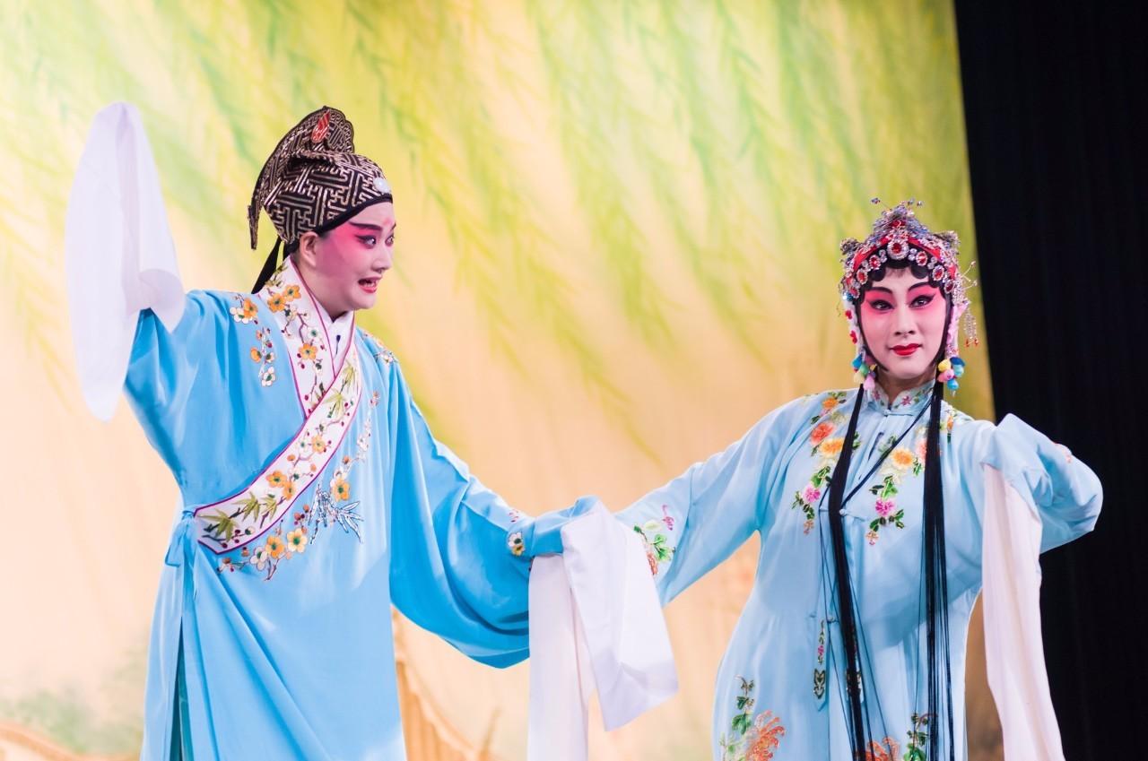 良辰美景奈何天是什么意思，奈何良辰美景奈何天啥意思（和昆曲来一场春的约会）