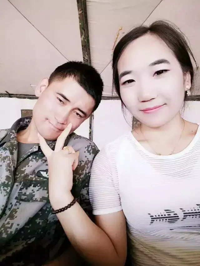 麦兜๑，微信头像，麦兜๑（军嫂手机里最珍贵的照片）