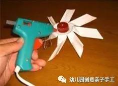 小风车的制作方法，教你用纸制作简易的三叶小风车（幼儿园亲子手工之风车教程）