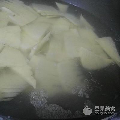 油焖冬笋的做法，油焖冬笋的做法步骤（春季第一鲜，不麻嘴的油焖冬笋）