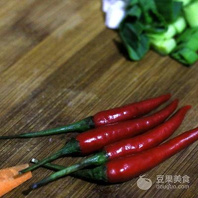 油焖冬笋的做法，油焖冬笋的做法步骤（春季第一鲜，不麻嘴的油焖冬笋）