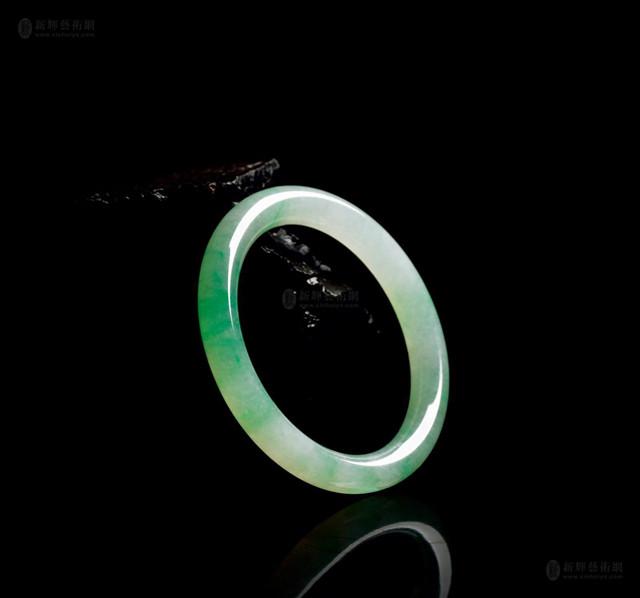 十大翡翠品牌，翡翠排行榜前十名（翡翠手镯十大品牌）