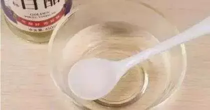 牙黄在家自己变白小妙招，怎样去除黄牙齿变白（9个妙招助力变白，胜过看牙医）