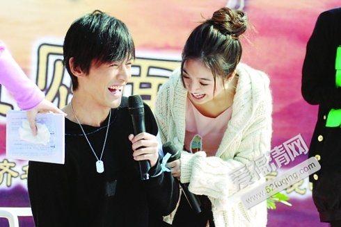 胡歌林依晨笑翻全场，林依晨一句话就让胡歌泪崩