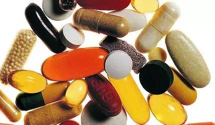 孕妇一个月最多吃几次泡面，怀孕初期可以吃一次泡面吗（吃一次泡面没事吧）