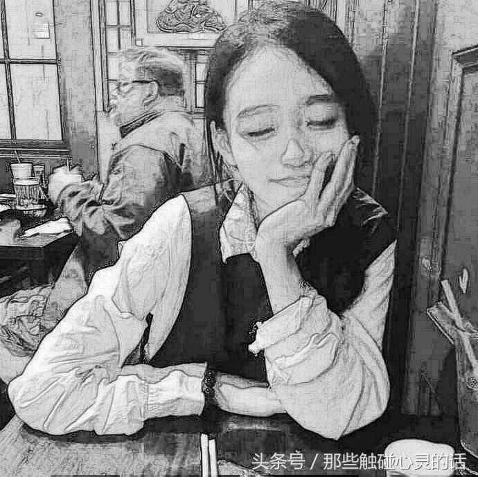 最后你还是离开了我，你会等待还是离开从前从前有个人爱你很久是什么歌（最后，你还是离开我了！）