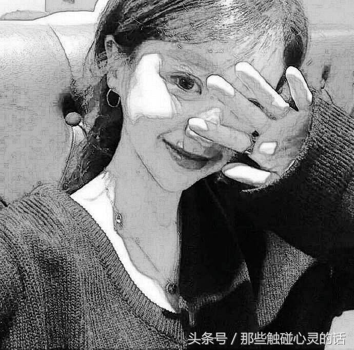 最后你还是离开了我，你会等待还是离开从前从前有个人爱你很久是什么歌（最后，你还是离开我了！）