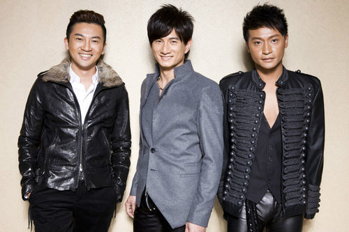 2012十大劲歌金曲，2012年十大内地经典音乐（那些伴随你长大的华语乐坛）