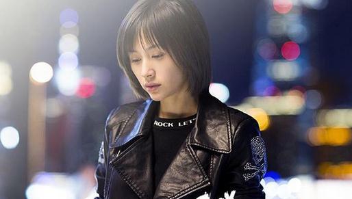 她的眼睛会唱歌，她说她的眼睛会唱歌是什么歌曲（剖析这个受争议的角色）