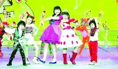 徐千雅个人资料，徐千雅个人资料老公（他们在春晚台上为咱武汉人长脸了）