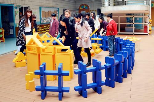 幼儿园户外活动，幼儿园户外游戏活动方案（幼儿园如何组织一场精彩的户外活动）
