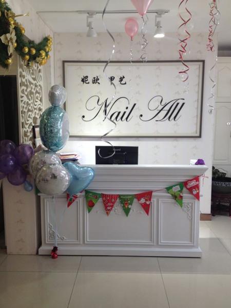 一个新手怎么开美甲店，美甲店要怎么开（开美甲店以加盟的方式开好吗）