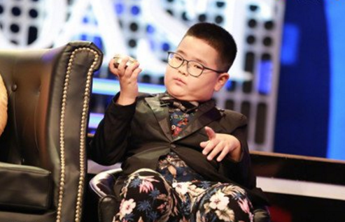 吐槽大会第九期出场小孩是谁 谢飞机曹桐睿个人资料背景介绍纯网美式