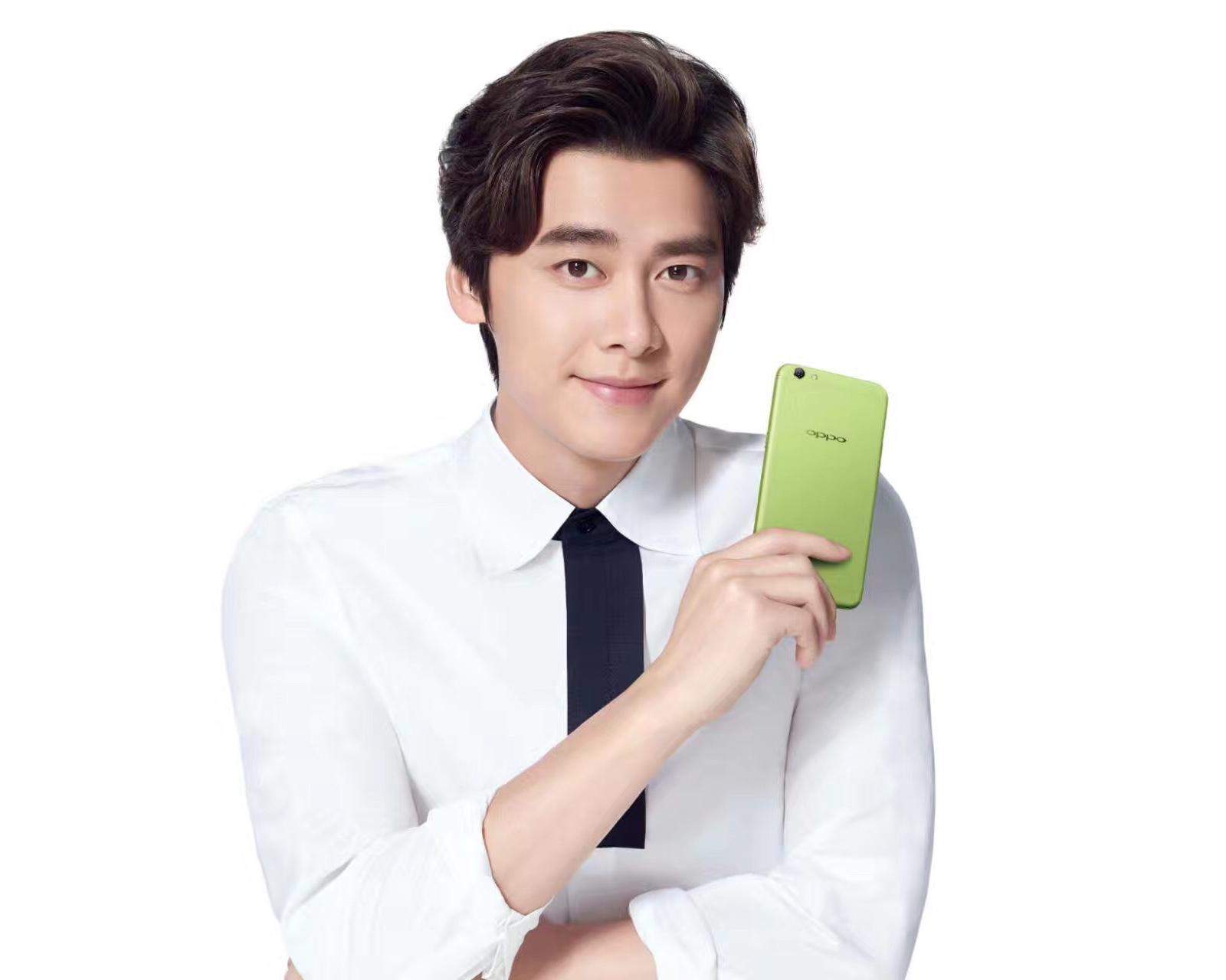 春天有惊喜,李易峰微电影里暗藏的惊喜是oppo新配色