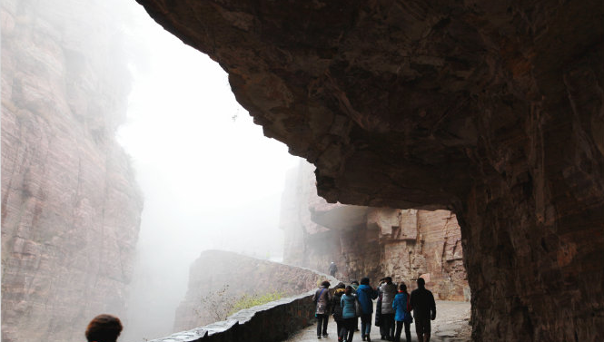 郭亮村在哪里，河南郭亮村风景区在哪里（河南省新乡市辉县沙窑乡郭亮村）